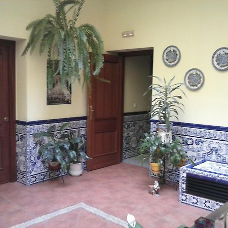 Pension Dona Trinidad Sevilla Dış mekan fotoğraf