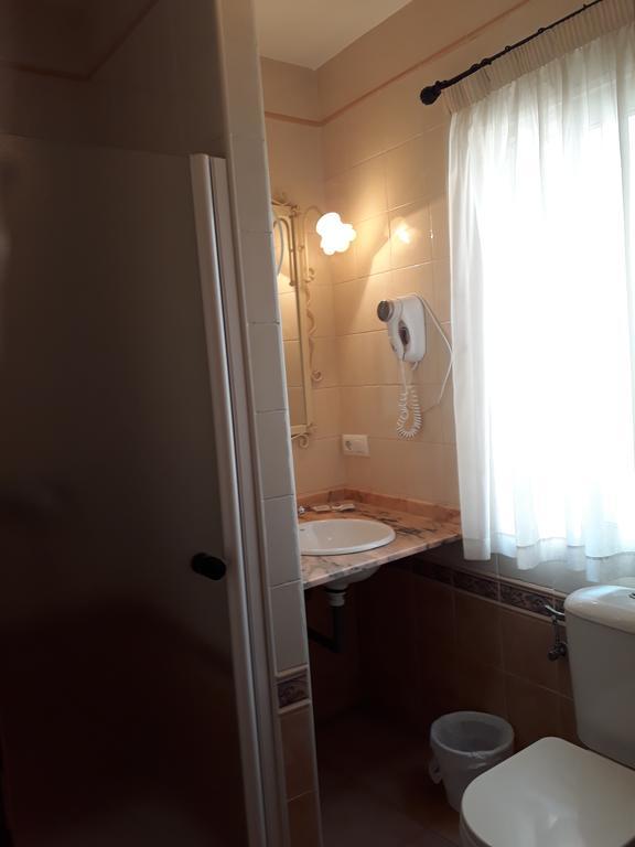 Pension Dona Trinidad Sevilla Dış mekan fotoğraf