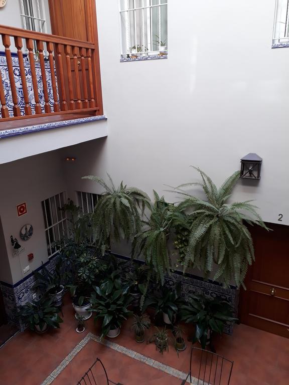 Pension Dona Trinidad Sevilla Dış mekan fotoğraf